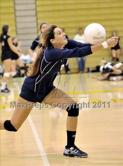 Thumbnail 2 in Rosary vs Trabuco Hills (Aloha Cougar Classic) photogallery.