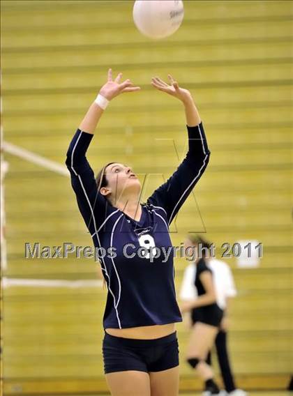 Thumbnail 3 in Rosary vs Trabuco Hills (Aloha Cougar Classic) photogallery.