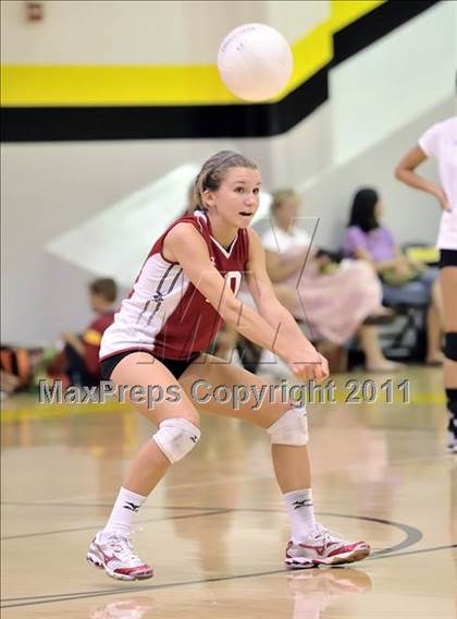 Thumbnail 3 in Rosary vs Trabuco Hills (Aloha Cougar Classic) photogallery.