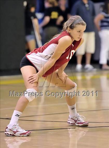 Thumbnail 1 in Rosary vs Trabuco Hills (Aloha Cougar Classic) photogallery.