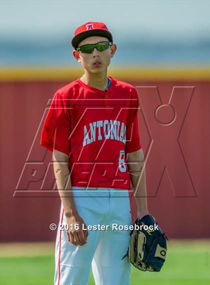 Thumbnail 3 in FR: Antonian vs Fredericksburg (Freshman) photogallery.