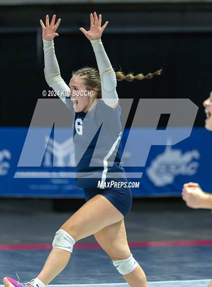 Thumbnail 3 in Hoover vs. Shady Spring (WVSSAC Class AAA Semifinal) photogallery.