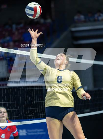 Thumbnail 1 in Hoover vs. Shady Spring (WVSSAC Class AAA Semifinal) photogallery.