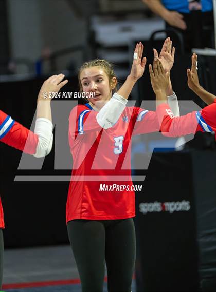 Thumbnail 2 in Hoover vs. Shady Spring (WVSSAC Class AAA Semifinal) photogallery.