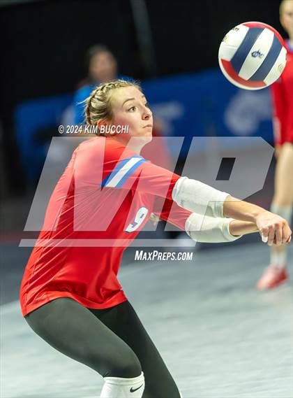 Thumbnail 1 in Hoover vs. Shady Spring (WVSSAC Class AAA Semifinal) photogallery.