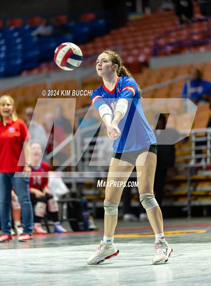 Thumbnail 2 in Hoover vs. Shady Spring (WVSSAC Class AAA Semifinal) photogallery.