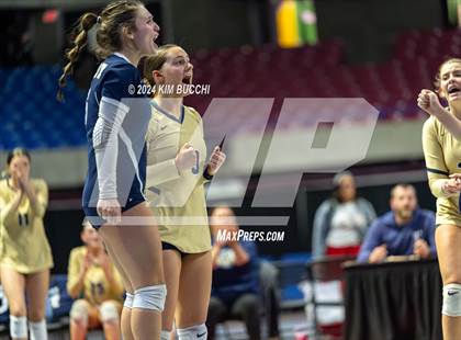 Thumbnail 3 in Hoover vs. Shady Spring (WVSSAC Class AAA Semifinal) photogallery.