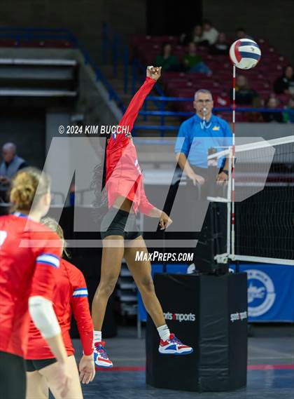 Thumbnail 1 in Hoover vs. Shady Spring (WVSSAC Class AAA Semifinal) photogallery.