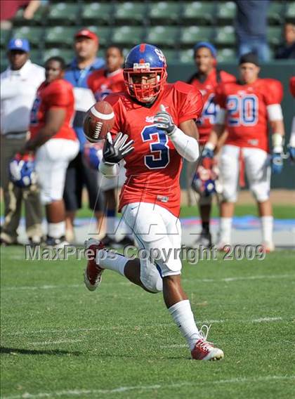 Thumbnail 2 in Marin Catholic vs. Serra (CIF State D3 Final) photogallery.