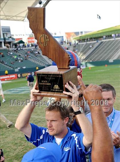 Thumbnail 2 in Marin Catholic vs. Serra (CIF State D3 Final) photogallery.