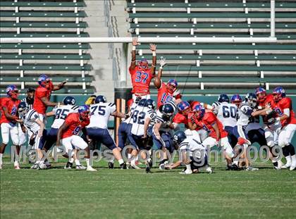 Thumbnail 3 in Marin Catholic vs. Serra (CIF State D3 Final) photogallery.