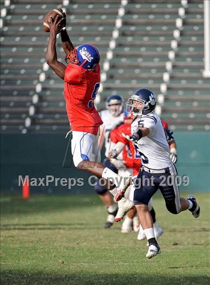 Thumbnail 1 in Marin Catholic vs. Serra (CIF State D3 Final) photogallery.