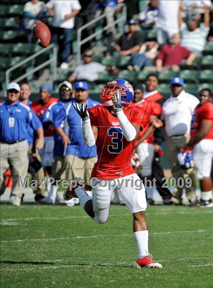 Thumbnail 1 in Marin Catholic vs. Serra (CIF State D3 Final) photogallery.