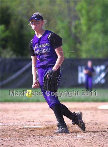 Thumbnail 3 in Glen Este vs Loveland photogallery.