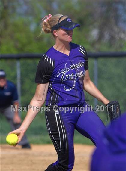 Thumbnail 1 in Glen Este vs Loveland photogallery.