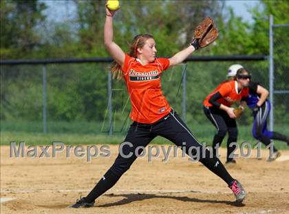 Thumbnail 3 in Glen Este vs Loveland photogallery.