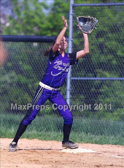 Thumbnail 2 in Glen Este vs Loveland photogallery.