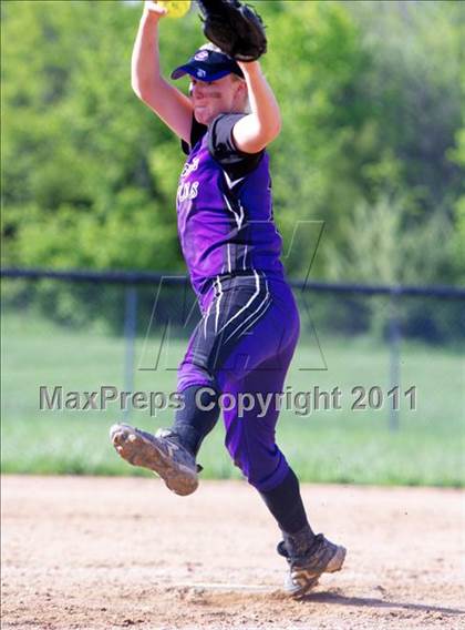 Thumbnail 3 in Glen Este vs Loveland photogallery.