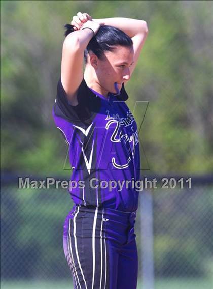 Thumbnail 2 in Glen Este vs Loveland photogallery.
