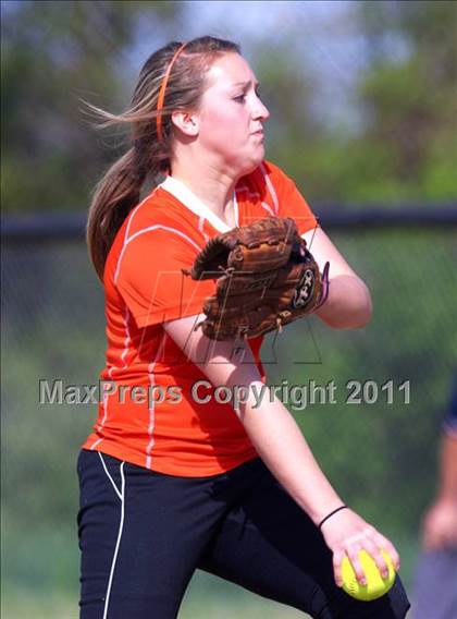 Thumbnail 2 in Glen Este vs Loveland photogallery.