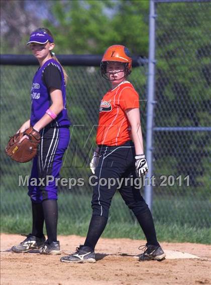 Thumbnail 2 in Glen Este vs Loveland photogallery.