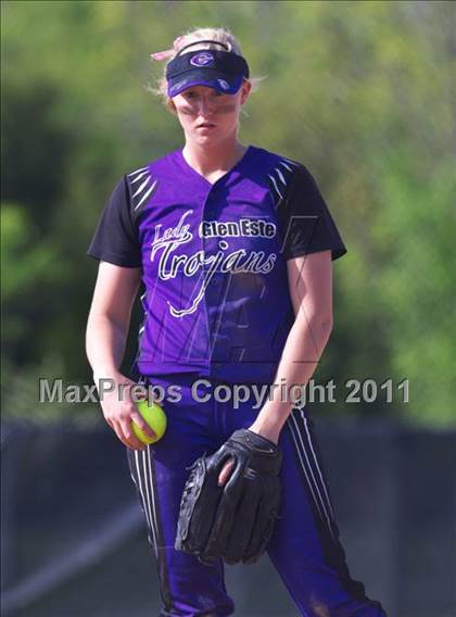 Thumbnail 2 in Glen Este vs Loveland photogallery.