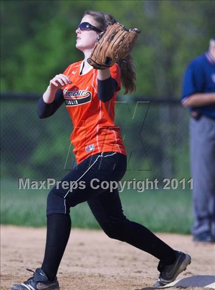 Thumbnail 3 in Glen Este vs Loveland photogallery.
