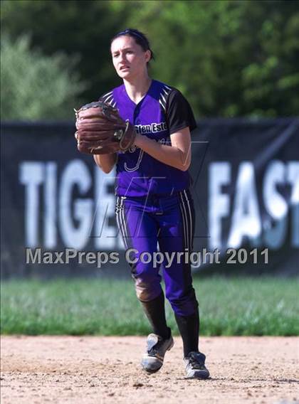 Thumbnail 3 in Glen Este vs Loveland photogallery.