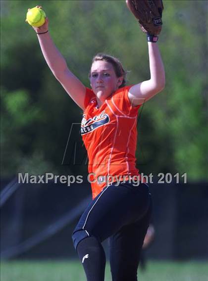 Thumbnail 1 in Glen Este vs Loveland photogallery.
