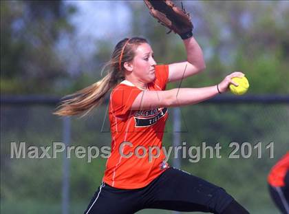 Thumbnail 3 in Glen Este vs Loveland photogallery.