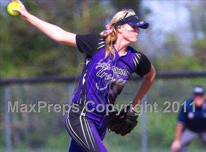 Thumbnail 3 in Glen Este vs Loveland photogallery.