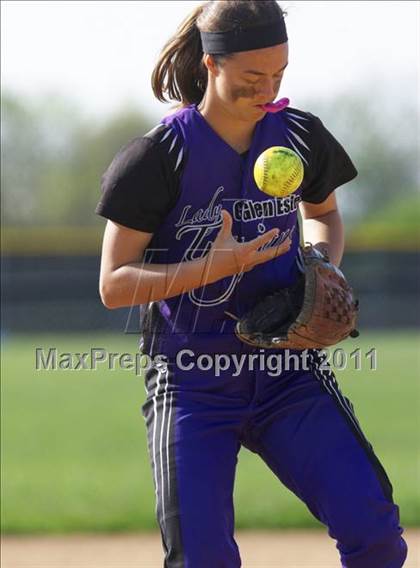 Thumbnail 3 in Glen Este vs Loveland photogallery.
