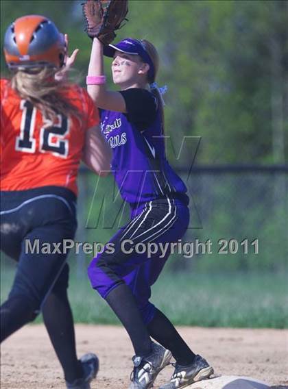 Thumbnail 3 in Glen Este vs Loveland photogallery.