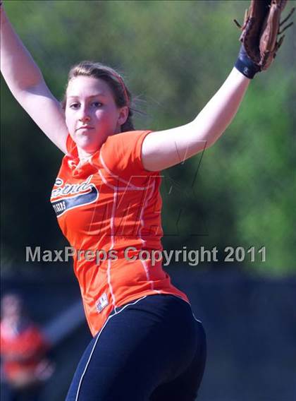 Thumbnail 2 in Glen Este vs Loveland photogallery.