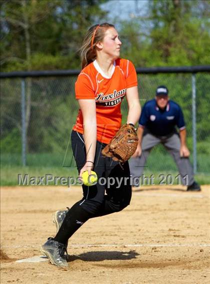 Thumbnail 2 in Glen Este vs Loveland photogallery.