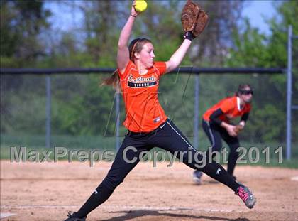 Thumbnail 2 in Glen Este vs Loveland photogallery.