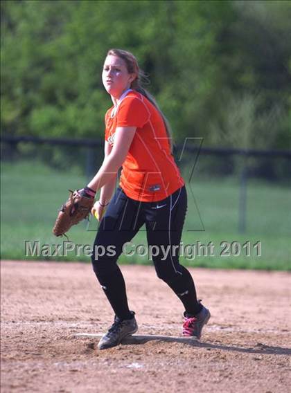 Thumbnail 3 in Glen Este vs Loveland photogallery.