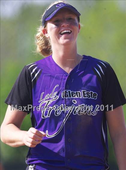 Thumbnail 3 in Glen Este vs Loveland photogallery.