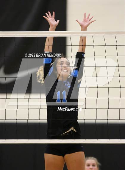 Thumbnail 1 in Foard @ Oak Grove (NCHSAA 3A Volleyball Championship 2nd Round) photogallery.