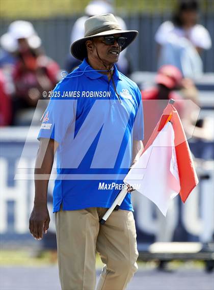 Thumbnail 2 in Bob Hayes Invitational (High Jump) photogallery.