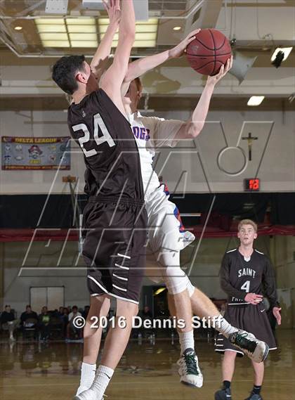 Thumbnail 3 in Folsom vs. Saint Francis (Father Kelly Tribute) photogallery.