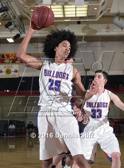 Thumbnail 2 in Folsom vs. Saint Francis (Father Kelly Tribute) photogallery.