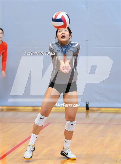 Thumbnail 3 in Leon vs. Corona del Sol (Nike Tournament of Champions) photogallery.