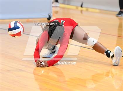 Thumbnail 2 in Leon vs. Corona del Sol (Nike Tournament of Champions) photogallery.
