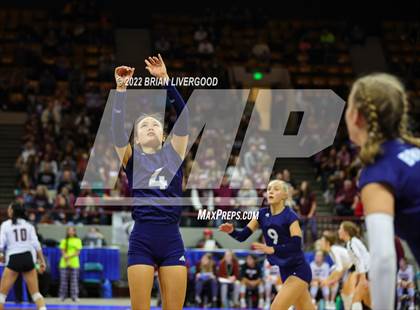 Thumbnail 2 in Eaton vs. Platte Valley (CHSAA 3A State Championships Semifinal) photogallery.