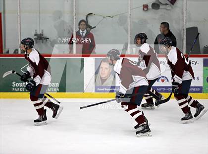 Thumbnail 1 in Regis Jesuit vs. Dakota Ridge (CHSAA Playoff Round 3) photogallery.
