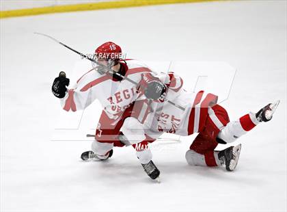 Thumbnail 1 in Regis Jesuit vs. Dakota Ridge (CHSAA Playoff Round 3) photogallery.