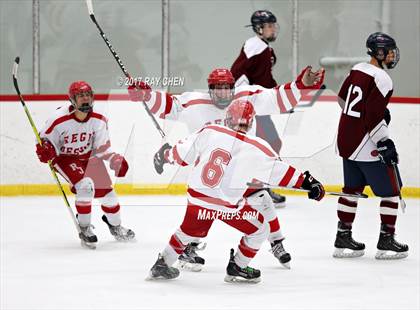 Thumbnail 3 in Regis Jesuit vs. Dakota Ridge (CHSAA Playoff Round 3) photogallery.