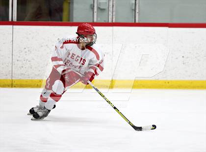Thumbnail 2 in Regis Jesuit vs. Dakota Ridge (CHSAA Playoff Round 3) photogallery.