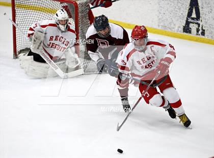 Thumbnail 1 in Regis Jesuit vs. Dakota Ridge (CHSAA Playoff Round 3) photogallery.